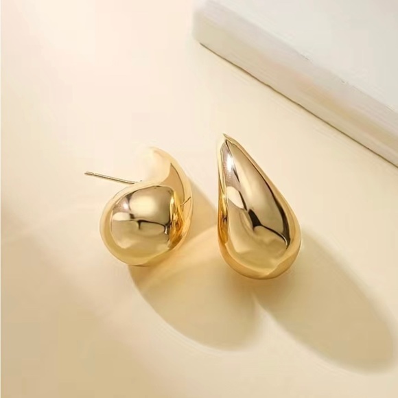 NWT set of 2 Botegga inspired gold & silver drop earrings - Picture 4 of 5
